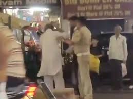 Meerut: TSI Slaps e-rickshaw driver has gone viral on social media | Another video from Kanpur